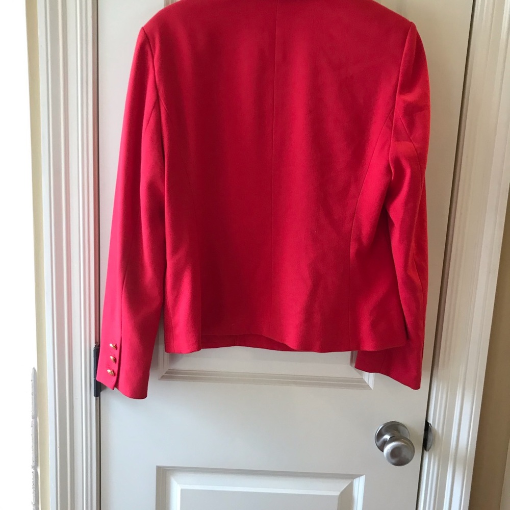 Blazer - Picture 4 of 5